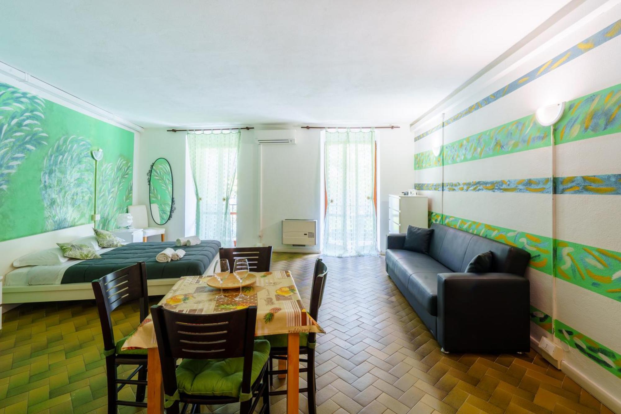 Lory'S Suite Манарола Экстерьер фото